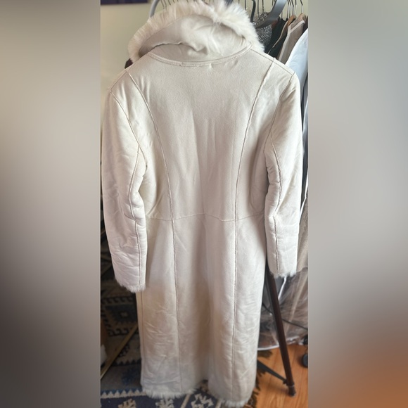 Theory Cream Faux Fur Shearling - Picture 2 of 5